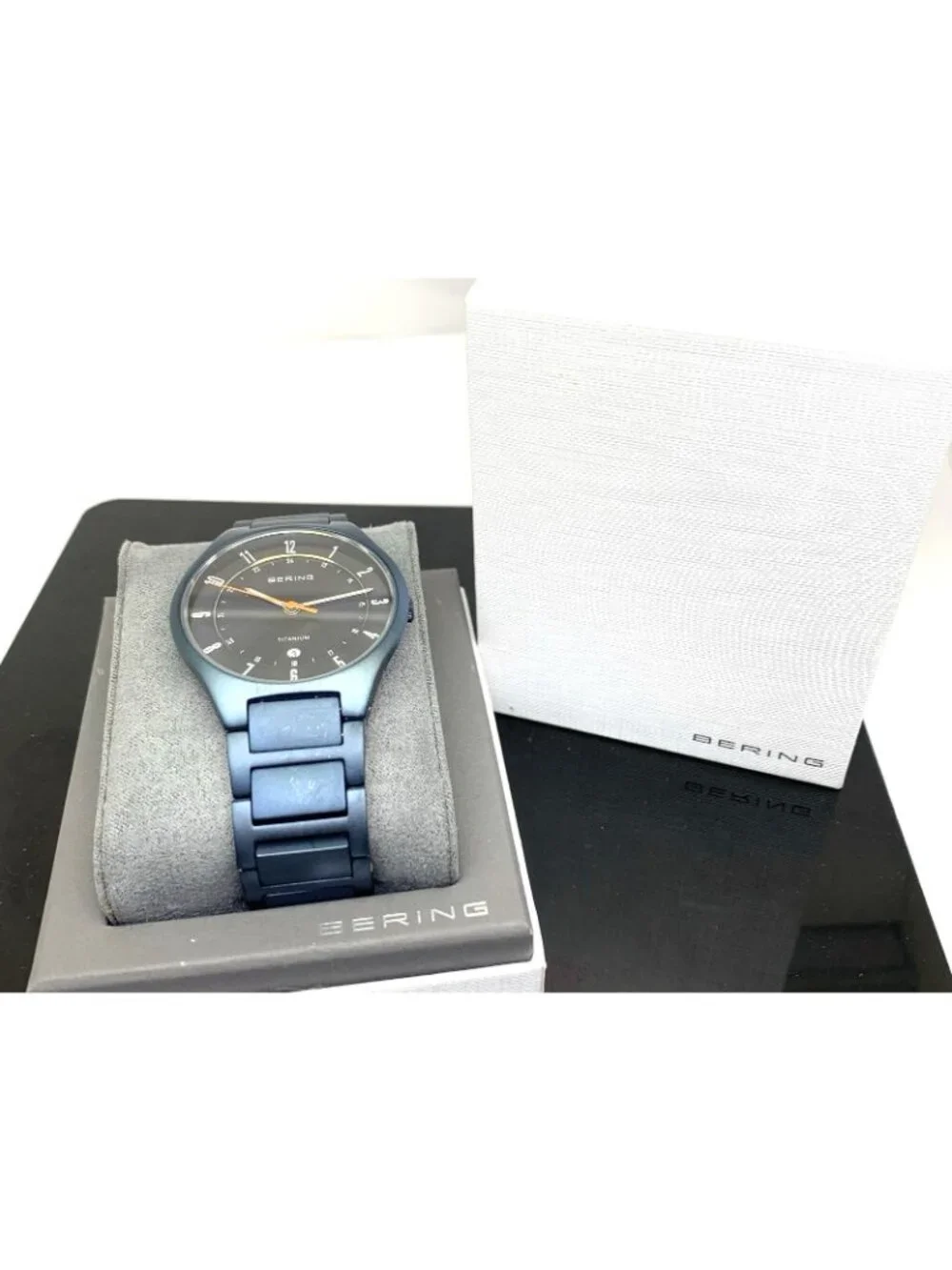 Bering Men's Watch 11739-797 Titanium Quartz Blue Dial Date 39mm Slim